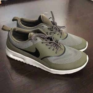 Olive Green Air Max Nike's